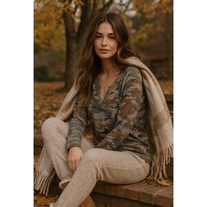 Mono B Camo Print Long Sleeve Top V-Neck Casual Stylish‎ Pullover plus size 1X